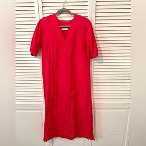 Lake gauze v neck maxi dress with side slits.  Worn twice.  Size small.